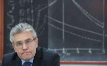 Президент РАН: отмена ЕГЭ поможет остановить утечку интеллекта из страны