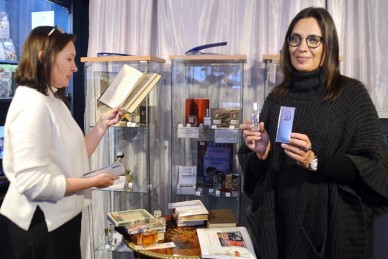 В Петербурге открылась выставка книжных ароматов