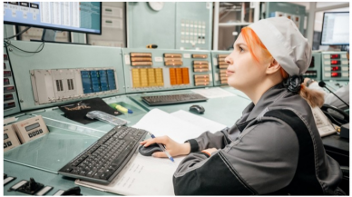 Первая в РФ девушка получила разрешение на управление ядерным реактором