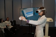Как VR-технологии помогают готовить врачей